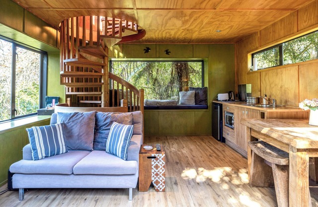 The Treehouse - soak in the private hot spa pool under the stars!