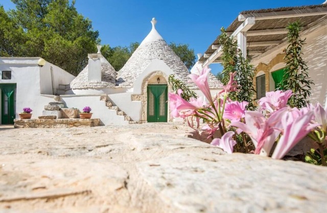 THE TRULLO OF THE WHITE OLIVE TREE