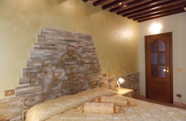 THE TUSCAN RUSTIC NEST