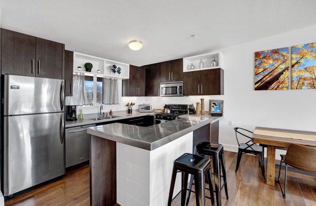The Ultimate Sunny Stay at our Carbondale Loft