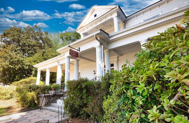 The Veranda Historic Inn
