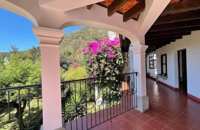 THE VIEW HOUSE- Antigua Guatemala