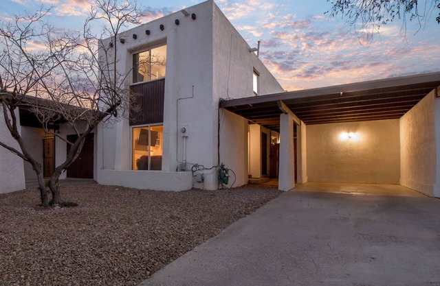 The Villa - An Irvie Home