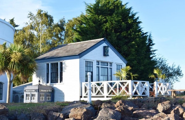 The West Usk Lighthouse Lightkeepers Lodge