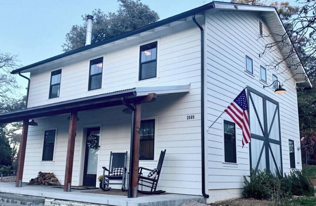 The White Barn