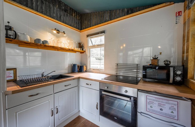 The Wood Hatch Cabin at Ancarraig Lodges, Loch Ness
