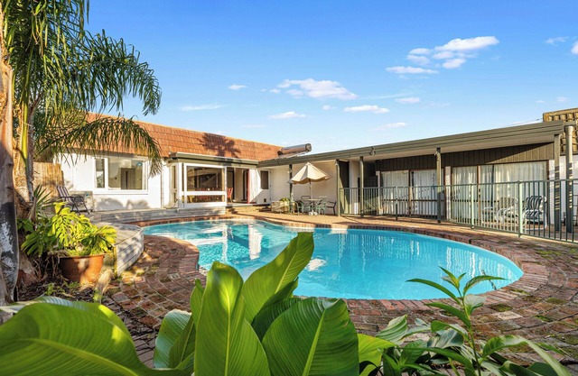 The Zen Hideout - Tauranga South Holiday Home