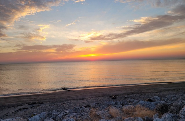 This Account will not close it is no longer listed on VRbo