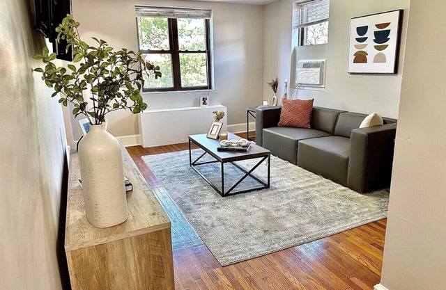 This apartment is a 1 bedroom(s), 1 bathrooms, located in Philadelphia, PA.