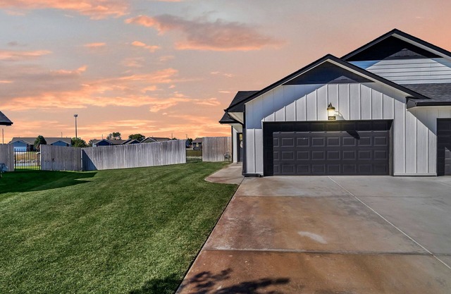This charming 3-bedroom, 2-bathroom house comfortably sleeps 7.
