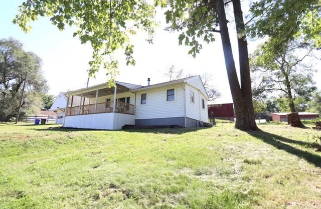 This house is a 2 bedroom(s), 1 bathrooms, located in Adamstown, MD.