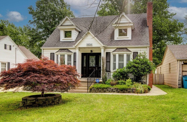 This house is a 3 bedroom(s), 2 bathrooms, located in Springfield, MO.