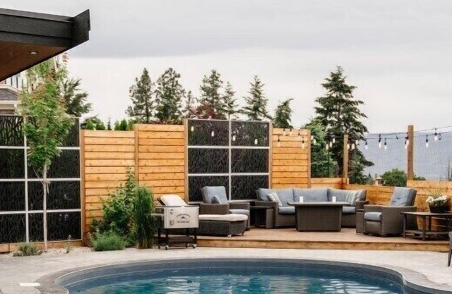 This house is a 3 bedroom(s), 3.5 bathrooms, located in Kelowna, BC.