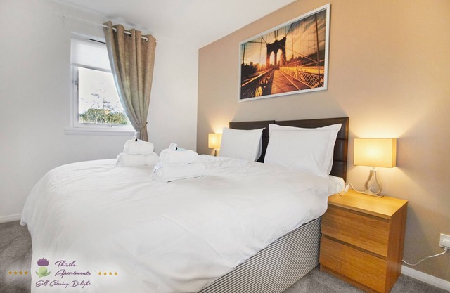 Thistle Apartments - City View Apartment