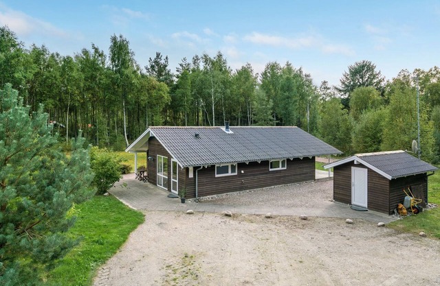 "Thomasine" - 1.5km from the sea by Interhome