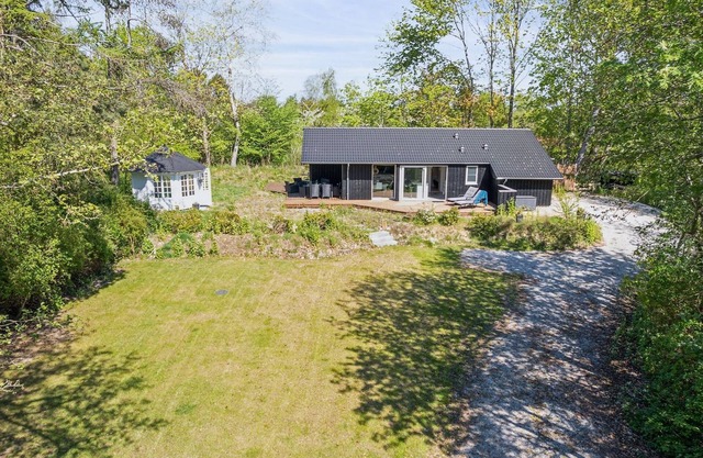 "Thora" - 800m from the sea by Interhome