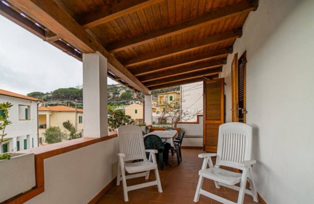 Three-room Clara with sea view 6 Beds in Seccheto