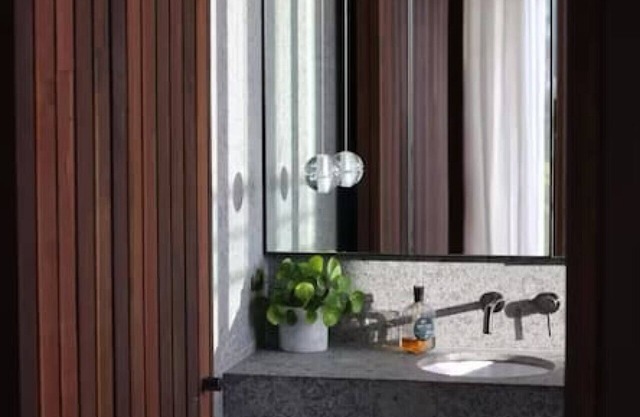 Tiberius | Luxurious Coastal Escape