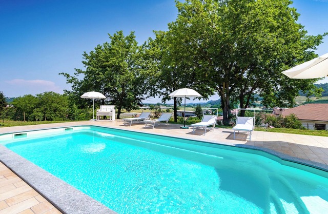 Tid House B&B - Three Bedroom Apartment, Sleeps 5