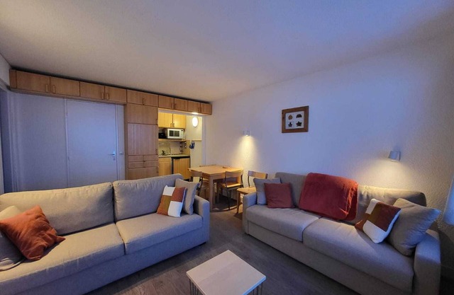 Tignes: 2 rooms, 4 pers, close to slopes, southwest balcony, wifi, pets ok