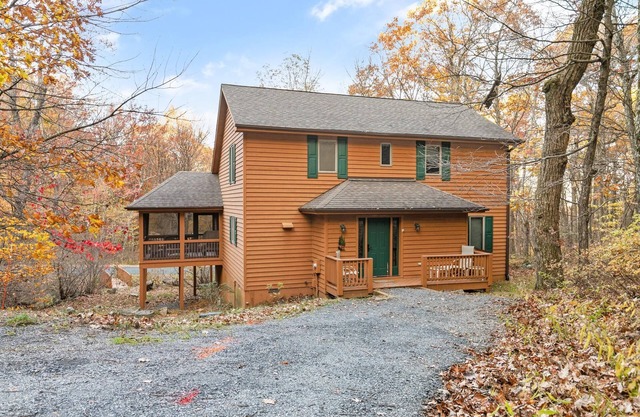 Timber Camp Hideaway with Wintergreen Advantage