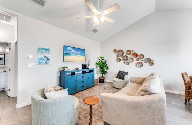 Time to Unwind & Recharge at this Pet-Friendly home that's Close to the Beach