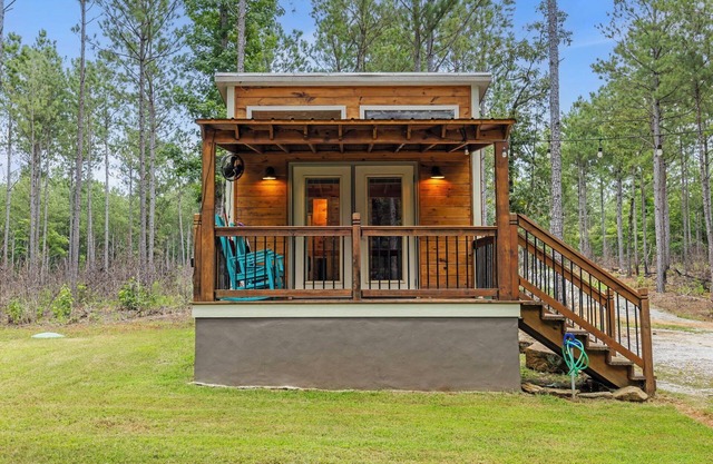 Tiny Cabin on 23 Private Lake Front Acres