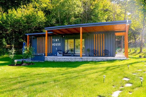 Tiny House by the forest 1