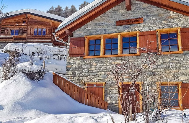 Tiny House facing the Alps - Ski in and out