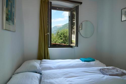 Tiny Locarno Area Apartment