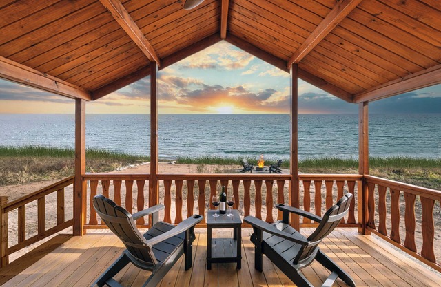 Tiny Log Cabin on Lake Michigan Shore Full Week Rental