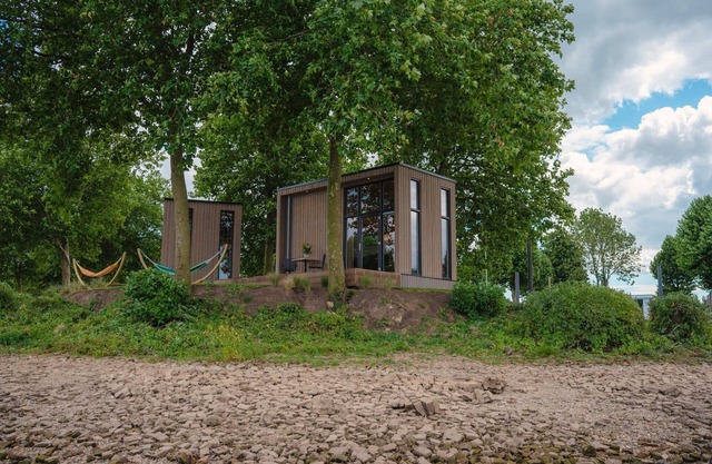 Tiny River House 2 Guest