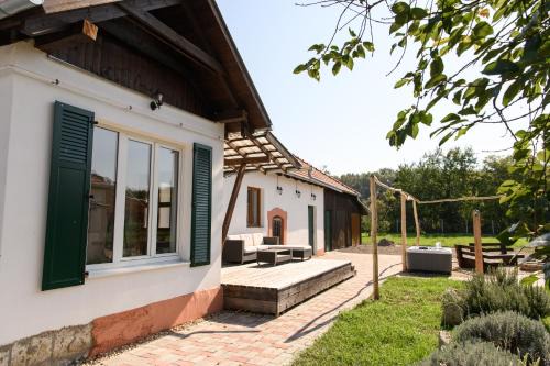 Tiszatardos Vendégházak