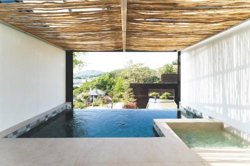 Tivoliville Spa N Poolvilla