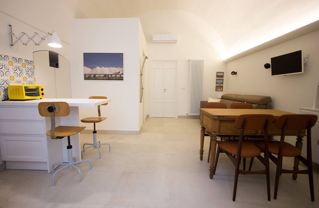 to the sottani b & b total comfort in the center. Very close to Matera, Alberobello, Bari