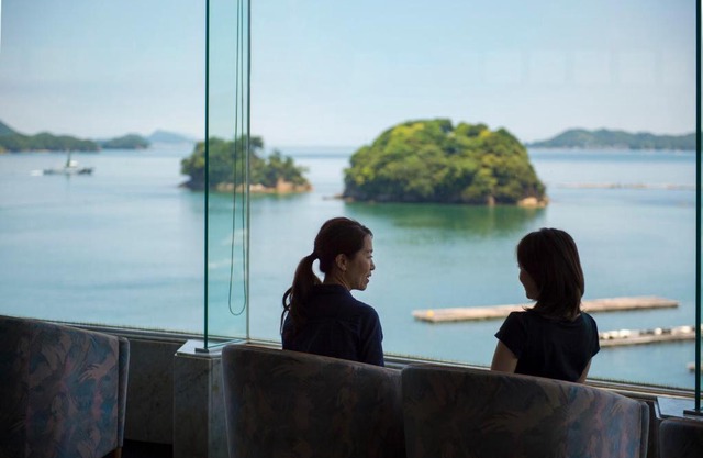 Toba Grand Hotel