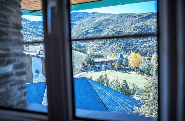 Todosierranevada Zona Baja Junto a los Telecabinas