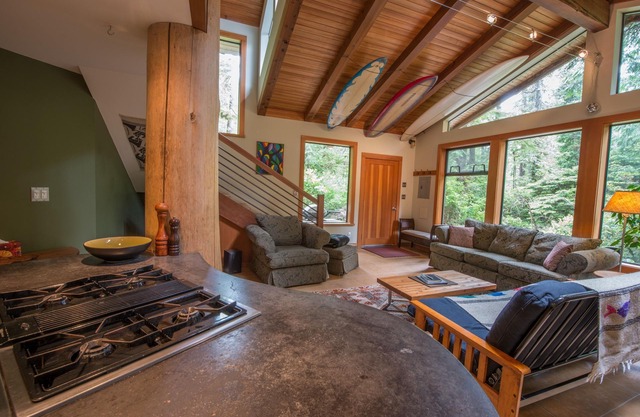 Tofino Surf Cabin