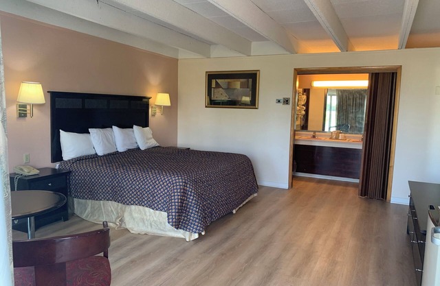 Tollway Inn of Beloit