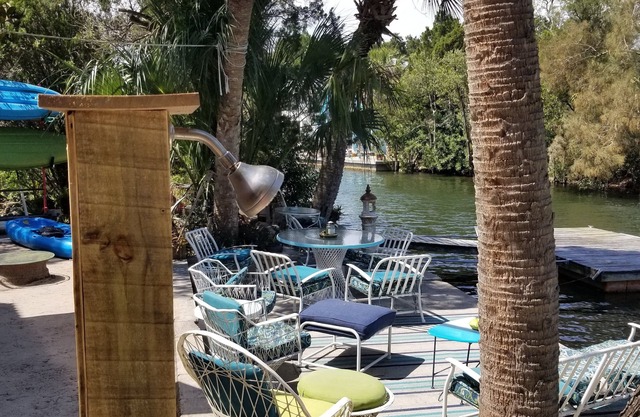 Top Floor Tropical Tree-house Waterfront Gulf & natural springs wildlife retreat