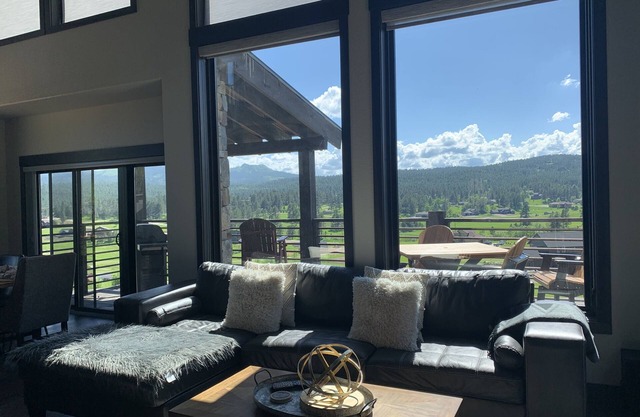 Top of the Greens Lodge
