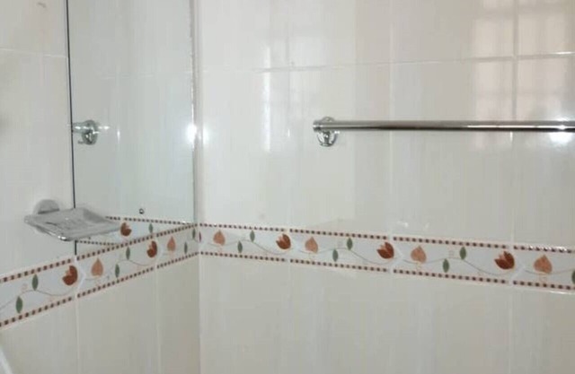 Top of the range executive furnishing &services