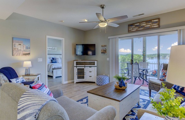 Top Rated! Freshly updated 3Bed 2 Bath at Harbour Towne Lake Of The Ozarks