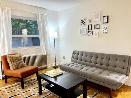 Toronto Upper Beaches Apartment