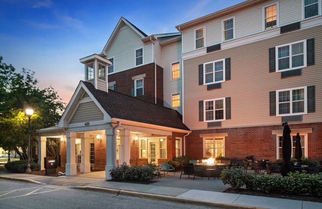 TownePlace Suites by Marriott Chicago Lombard