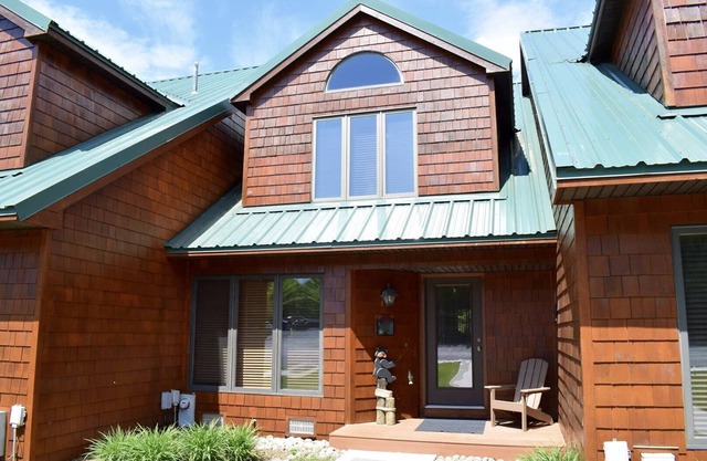 Townhome D2 - 4th Lake