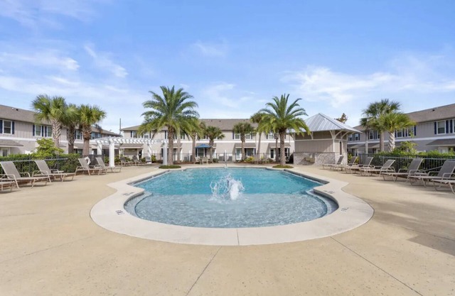 Townhome in Downtown Pensacola w/POOL