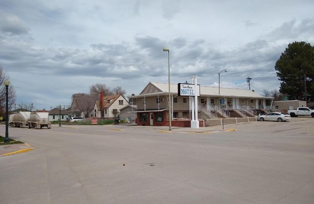 Townhouse Motel