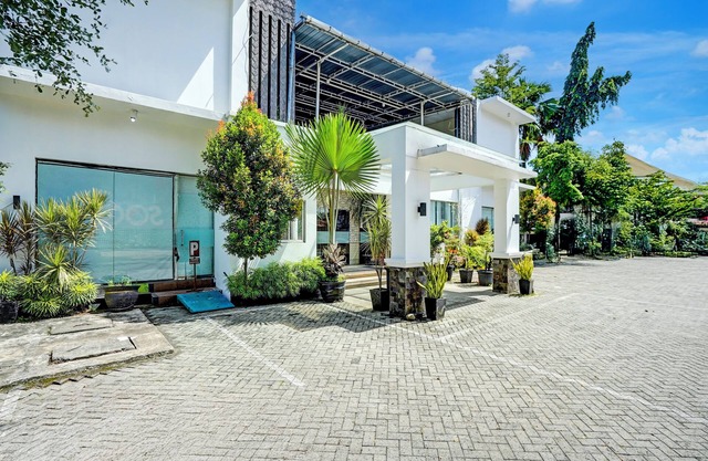 Townhouse Oak Padang near RTH Imam Bonjol formerly Bunda Hotel