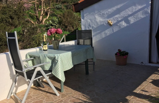 Traditional Canarian Cottage situated on a Beautiful Finca